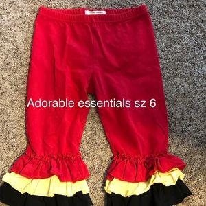 Disney capri ruffle